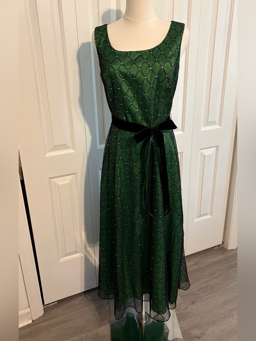 COLDWATER CREEK Emerald Green, Black Mesh Overlay with Rhinestones Dress